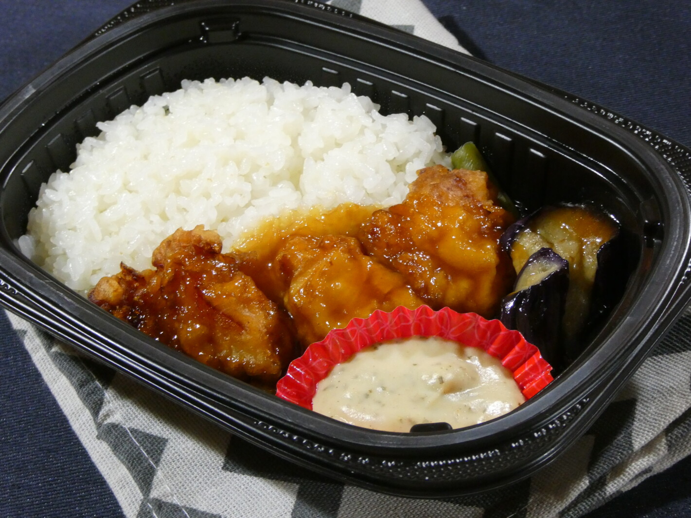 ニッスイ、第3弾「まんぞくプレート」は、満足度ベスト！ 3月全国発売