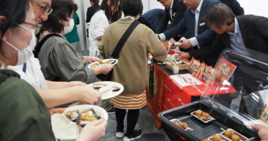 市冷協「試食会イベント」　18社の試食品ご紹介　新商品をまじえてヘビーユーザーも大満足