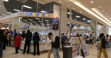 茨城初出店、「イオンスタイル水戸内原＠FROZEN」（全国19店目）オープン～初日から大賑わい、人気独占アイテムは、、、