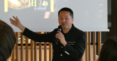 「冷凍は麺のクオリティが高い」中華蕎麦とみ田店主 富田治氏が監修商品 キンレイの『中華蕎麦とみ田濃厚豚骨魚介らぁめん』を語る