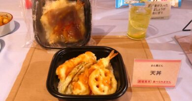 ニッスイ 4種の天ぷらの「天丼」、7種の具材の「中華丼」～『まん福どん』シリーズ第2弾で2品